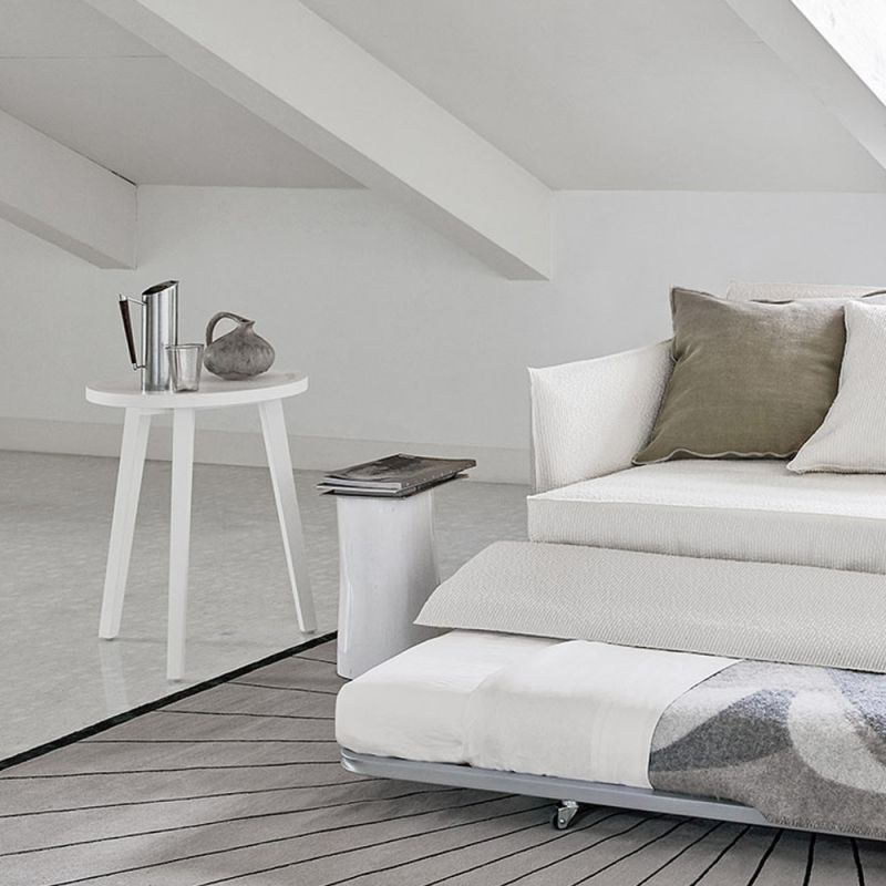 Designer Nachttisch klein rund aus Holz weiß | milanari.com