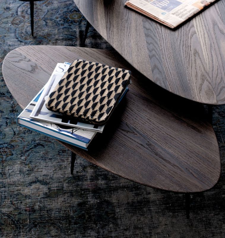 Designer Couchtisch oval dunkles Holz und Metall | milanari.com