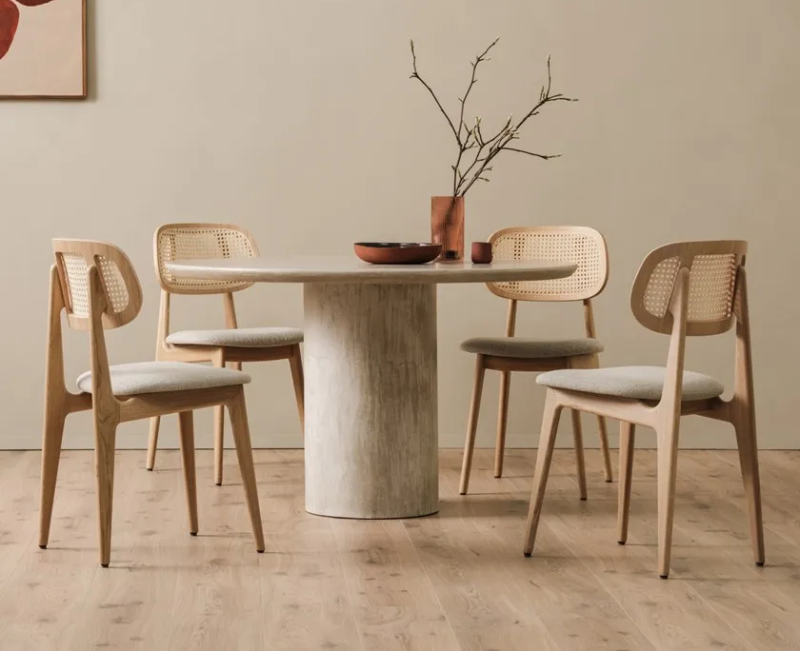 Skandinavische Möbel Designer runder Esszimmertisch und Stühle | milanari.com
